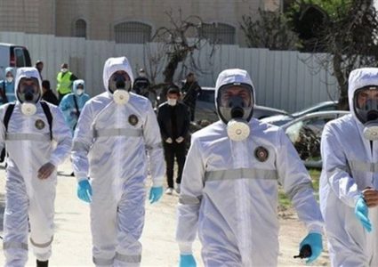 طبيب: إنتشار كورونا سببه آلية إدارة القطاع الصحي للأزمة