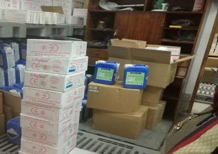 ضبط 5.4 آلاف قطعة مستلزمات طبية مجهولة ومحجوبة عن البيع في مصر