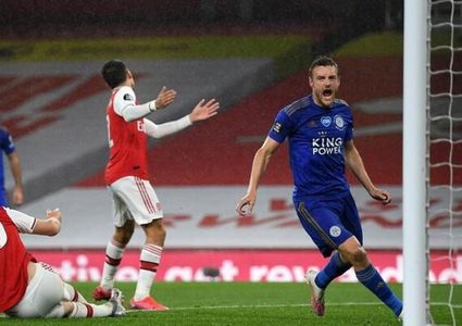 هدف "خيالي" بتسديدة في المقص بالليغا