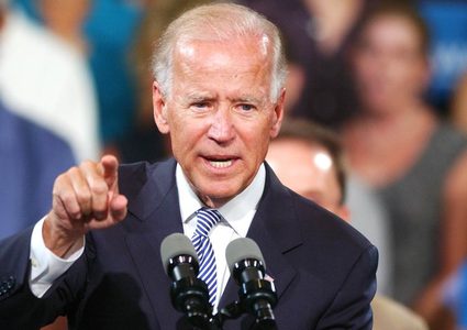 الديك للنجاح: الاستطلاعات تشير إلى فوز بايدن بالانتخابات المقبلة