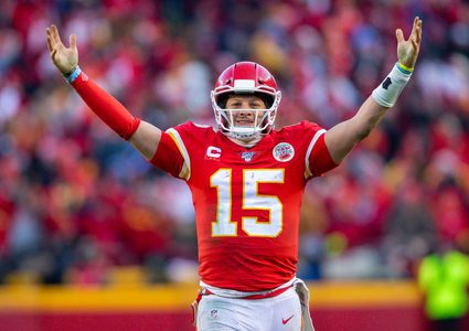 أول صفقة رياضية بالعالم للاعب بقيمة نصف مليار دولار