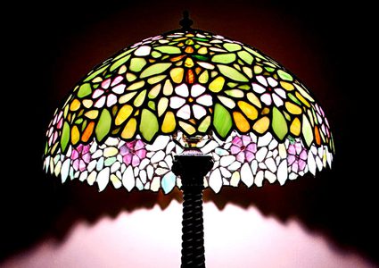 سنغافورة.. علماء يولدون الكهرباء من الظل