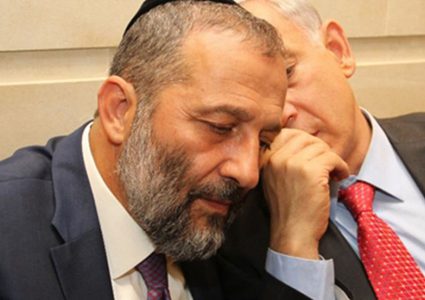 درعي يهاجم نتنياهو ويتهمه بالسعي وراء انتخابات جديدة