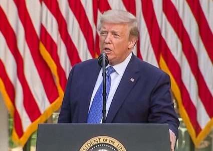 الرئيس الأمريكي:قرار المحكمة العليا سياسي وسأواصل الكفاح