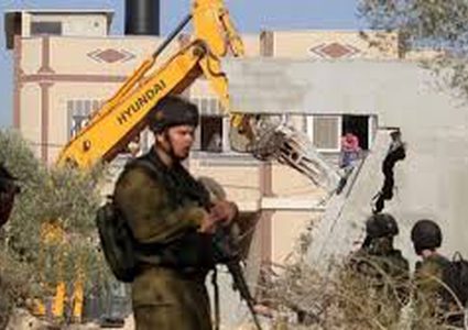 الاحتلال يخطر بهدم "بناء إضافي" في منزلين غرب بيت لحم