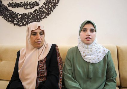 إيمان ابو شمالة نالت التفوق بإصرارها وعزيمتها ودعم أسرتها