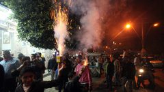 الشرطة: أكثر من 10 إصابات بالألعاب النارية في الضفة الغربية