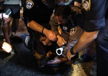 مظاهرات احتجاجية على تعامل حكومة الاحتلال مع أزمة كورونا