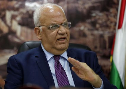 عريقات: الرئيس عباس يُواصل الحراك الدبلوماسي لمنع "الضم"