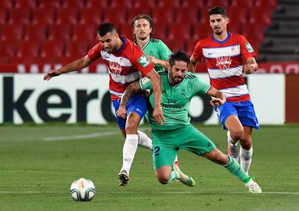 ملخص مباراة ريال مدريد وغرناطة في الدوري الاسباني