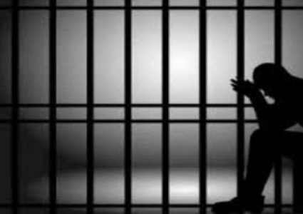 الأسير أبو الرب يواصل إضرابه عن الطعام إسنادا للأسير كمال أبو وعر