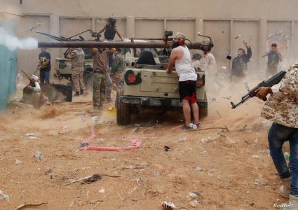 اندلاع اشتباكات بين القوات الحكومية وقوات الانتقالي في أبين