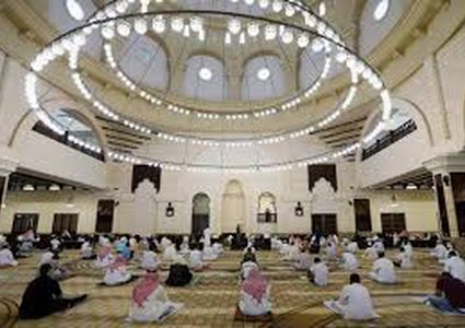 السعودية تتخذ قرارا هو الأول في التاريخ بشأن صلاة عيد الأضحى