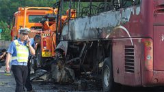 بكين.. سائق حافلة ينهي حياة 21 شخصا لأنه لم يكن راضيا عن حياته !