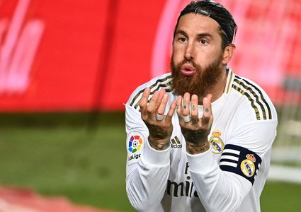 راموس يستعرض جسده قبل مواجهة فياريال الحاسمة