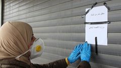 الخليل: الاقتصاد الوطني تغلق مصنعاً مخالفا للإجراءات الصحية