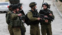 القدس: الاحتلال يستولي على صهريج وقود في حزما ويقتحم قرية مخماس