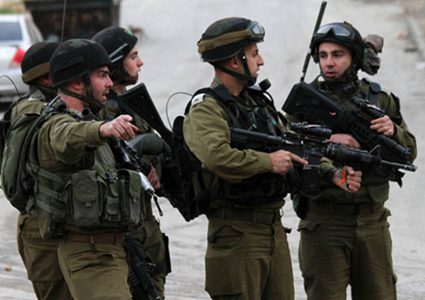 القدس: الاحتلال يستولي على صهريج وقود في حزما ويقتحم قرية مخماس