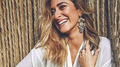 أمينة خليل تحتفل بخطوبتها