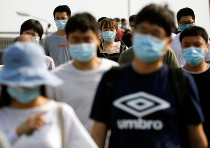 الصين تسجل 10 إصابات جديدة بفيروس كورونا