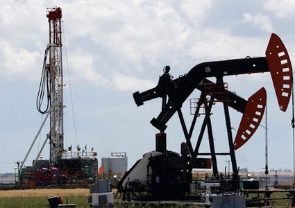 أسعار النفط تهبط 1 بالمئة