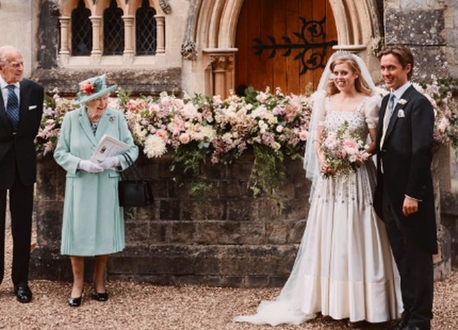 زواج الأميرة بياتريس حفيدة الملكة إليزابيث في مراسم خاصة