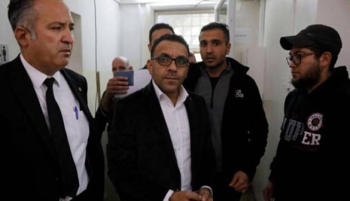 قوات الاحتلال تعتقل محافظ القدس عدنان غيث