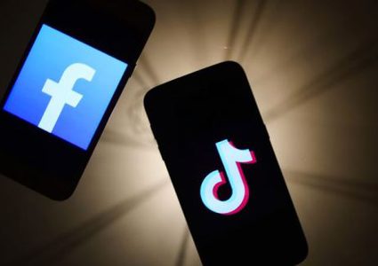 فيسبوك ينافس تيك توك بخدمة جديدة