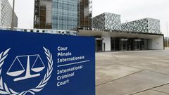 خبير قانوني: المحكمة الجنائية مستقلة وستحقق في جرائم الاحتلال