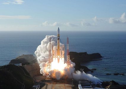 الإمارات تتلقى أول إشارة من مسبار الأمل الفضائي