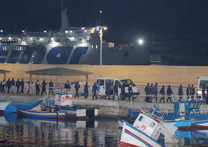 80 مهاجرا تونسيا يصلون إلى جزيرة لامبيدوزا الإيطالية
