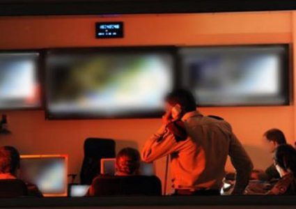 الكنيست الاسرائيلي يصادق على استمرار تعقب الشاباك لمرضى كورونا