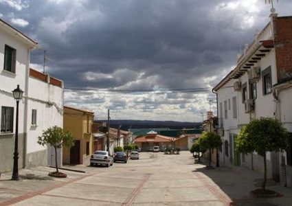 بلدة إسبانية تحظر تناول الحلويات في الأماكن العامة