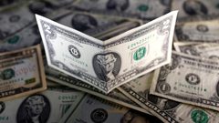 هيمنة الدولار على التجارة والتمويل خطر على الاقتصاد العالمي
