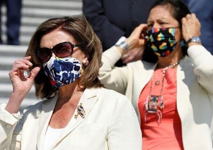 أمريكا: بيلوسي تتهم ترامب بخلق ازمة في البلاد بسبب كورونا