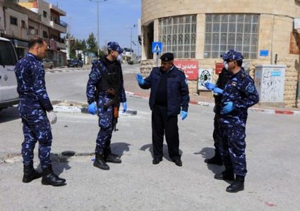 إغلاق محلين وتحرير 8 غرامات مالية لمخالفي الإجراءات الصحية