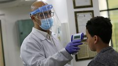 محافظ نابلس يعلن تسجيل 29 اصابة جديدة في بلاطة البلد