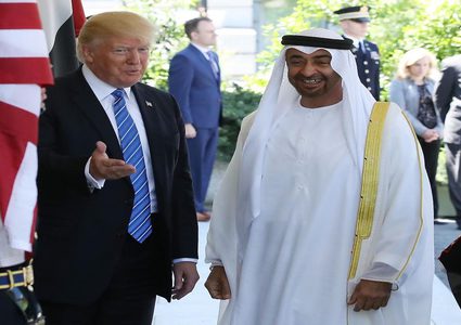 ترامب وولي عهد أبوظبي يبحثان الشأن الليبي