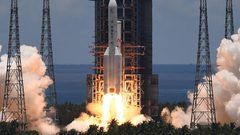 الصين تطلق أول مهمة مستقلة إلى كوكب المريخ