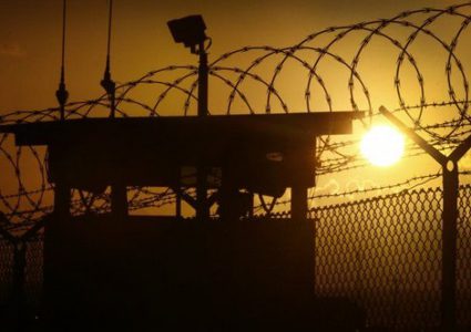 6 أسرى يدخلون أعوامًا جديدة في سجون الاحتلال