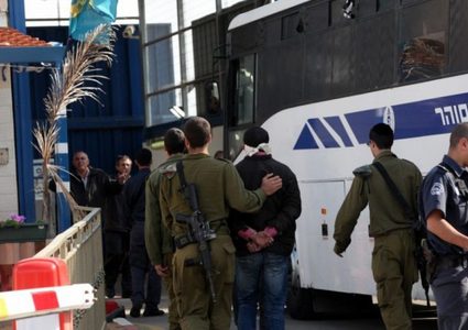 الاحتلال يحكم على الأسير جرادات بالسجن لمدة 6 سنوات