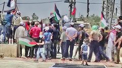 إقامة صلاة الجمعة وزراعة زيتون في "خلة حسان" بسلفيت