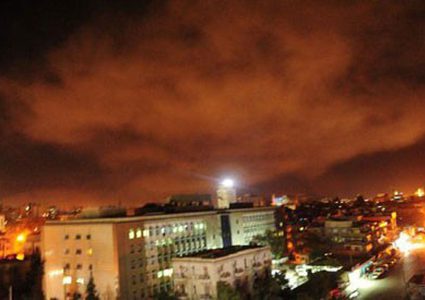 اصابتان إثر قصف طيران الاحتلال لأهداف في سوريا