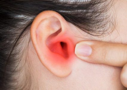 دراسة : فيروس كورونا قادر على الوصول إلى الأذن وعظم الخشاء