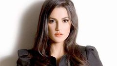 الفنانة التونسية درة توجه رسالة لجمهورها