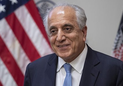 المبعوث الأمريكي زلماي زاد يزور كابل لمناقشة التسوية الأفغانية