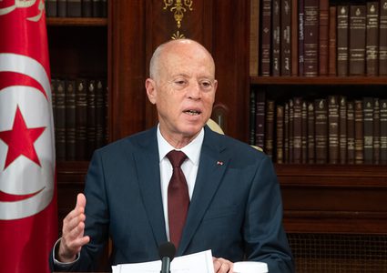 الرئيس التونسي يكلف هشام مشيشي بتشكيل الحكومة الجديدة