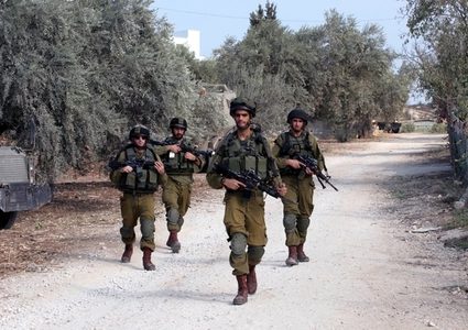 الاحتلال يستولي على معدات تعبيد في عصيرة القبلية