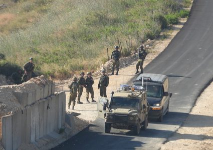 الاحتلال يستولي على "بركسات" غرب بيت لحم