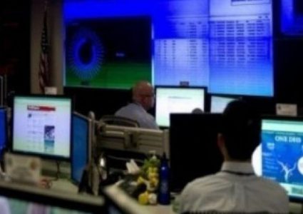 تقرير إسرائيلي يكشف طرق الشاباك في التجسس وانتهاك الخصوصية